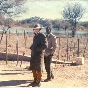 Meet your Posher, Raymond